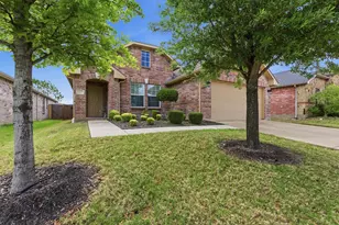 1417 Lone Pine Dr, Little Elm, TX 75068 - Photo 2