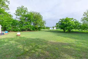 810 State St, Winters, TX 79567 - Photo 12