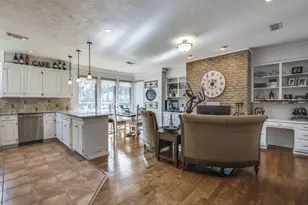 2742 Warwick Way, Grapevine, TX 76051 - Photo 8