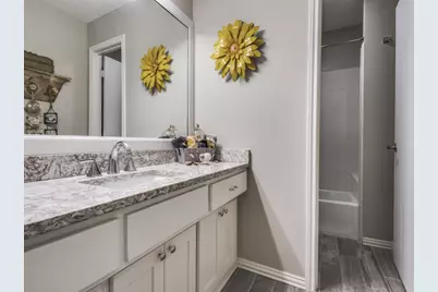 2742 Warwick Way, Grapevine, TX 76051 - Photo 14