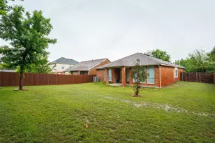 7048 Summit Parc Dr, Dallas, TX 75249 - Photo 18