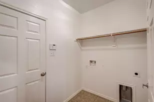 7048 Summit Parc Dr, Dallas, TX 75249 - Photo 16