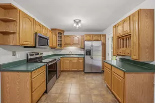 1414 W Torrey St, Granbury, TX 76048 - Photo 12