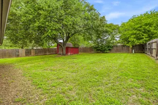 1414 W Torrey St, Granbury, TX 76048 - Photo 24