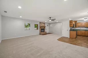 1414 W Torrey St, Granbury, TX 76048 - Photo 10