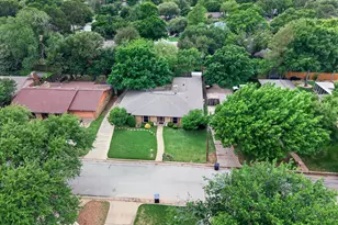 1808 E Cedar Elm Dr, Arlington, TX 76012 - Photo 32