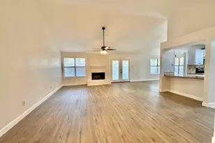 2122 Citation Dr, Arlington, TX 76017 - Photo 2
