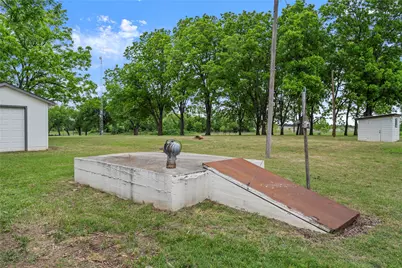 341 Reast Road, Whitesboro, TX 76273 - Photo 34