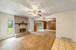13515 Charcoal Ln, Farmers Branch, TX 75234 - Photo 2