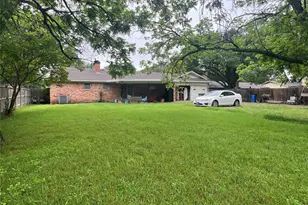 5501 Lake Charles Dr, Waco, TX 76710 - Photo 12