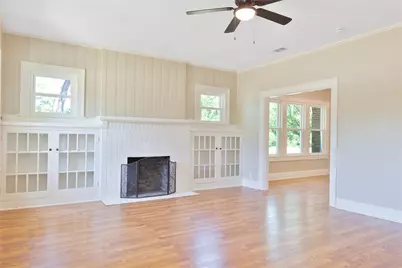 506 W San Saba Street, Wortham, TX 76693 - Photo 10