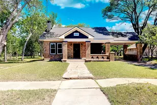 506 W San Saba St, Wortham, TX 76693 - Photo 22