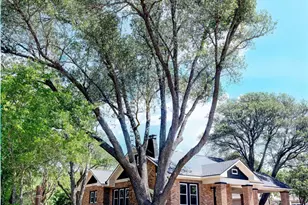 506 W San Saba St, Wortham, TX 76693 - Photo 2