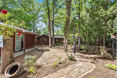 114 Trails End Street, Mabank, TX 75156 - Photo 8