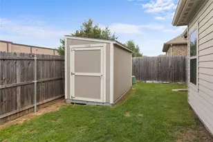 7714 Cottonwood Dr, Greenville, TX 75402 - Photo 8