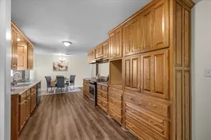 110 Lora Ln, Weatherford, TX 76088 - Photo 18