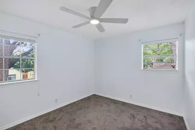 9551 Highedge Drive, Dallas, TX 75238 - Photo 32