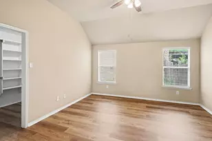 633 Horn St, Crowley, TX 76036 - Photo 16