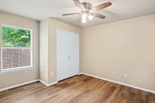 633 Horn St, Crowley, TX 76036 - Photo 20