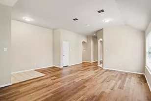633 Horn St, Crowley, TX 76036 - Photo 12