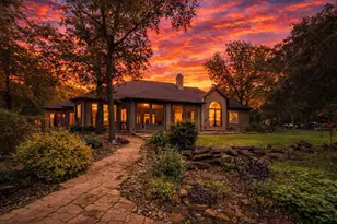 600 Diamond Point Dr, Oak Point, TX 75068 - Photo 2