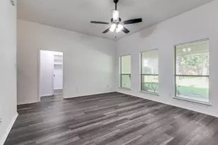 741 Oak Park Dr, Azle, TX 76020 - Photo 2
