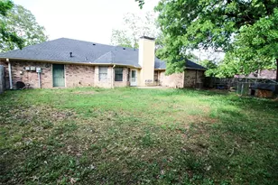 812 Mockingbird St, Bonham, TX 75418 - Photo 26