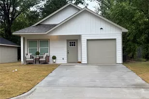 407 Carter St, Sulphur Springs, TX 75482 - Photo 1