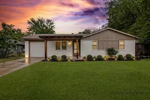 2127 E Mitchell St, Arlington, TX 76010 - Photo 2