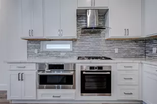 2450 N Garrett Ave, Dallas, TX 75206 - Photo 20