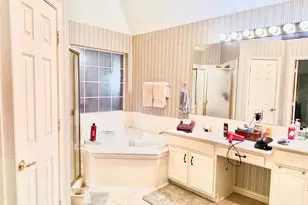 5425 Wood Creek Ln, Garland, TX 75044 - Photo 22