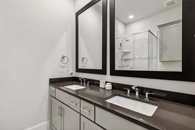626 Dalton Lane, Irving, TX 75039 - Photo 18