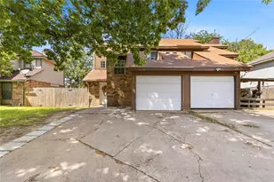 412 Victoria, Grand Prairie, TX 75052 - Photo 14