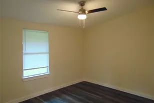 202 Wallace Dr, Garland, TX 75041 - Photo 10