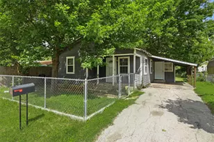 305 Claude Ave, Cleburne, TX 76031 - Photo 2