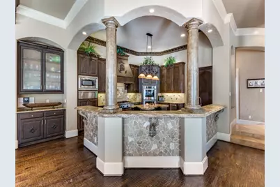 1608 Rivercrest Court, Fort Worth, TX 76107 - Photo 6