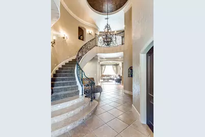 1608 Rivercrest Court, Fort Worth, TX 76107 - Photo 4