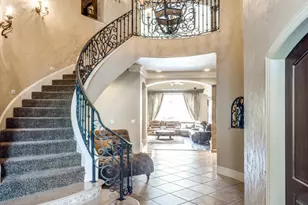 1608 Rivercrest Ct, Fort Worth, TX 76107 - Photo 4