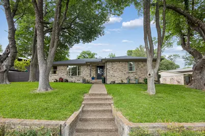 10607 Maplegrove Lane, Dallas, TX 75218 - Photo 2