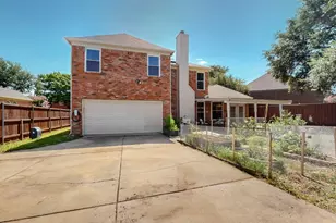 2221 Everglade Ct, Carrollton, TX 75006 - Photo 6