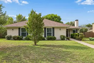 1820 Auburn Dr, Richardson, TX 75081 - Photo 1