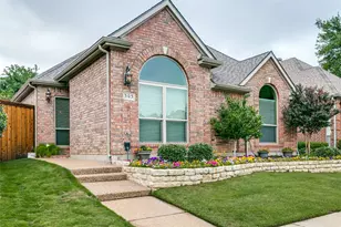 303 Old York Rd, Irving, TX 75063 - Photo 2