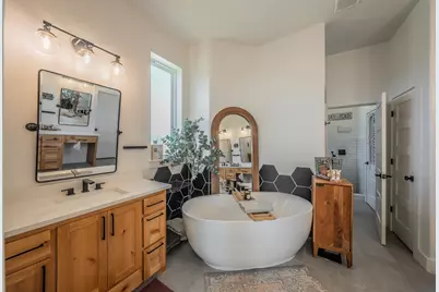 505 N Saddle Horn Court, Weatherford, TX 76087 - Photo 18