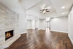 6820 E Mockingbird Ln, Dallas, TX 75214 - Photo 14