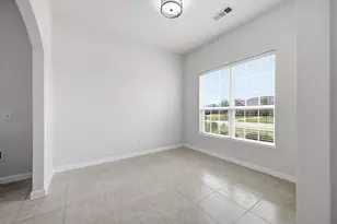 717 Roaring Springs Dr, Glenn Heights, TX 75154 - Photo 6
