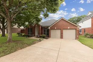 3260 Shady Glen Dr, Grapevine, TX 76051 - Photo 2