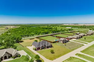12176 Livingston Way, Talty, TX 75126 - Photo 38
