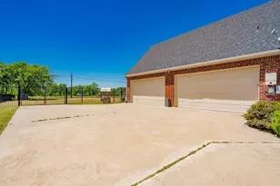 12176 Livingston Way, Talty, TX 75126 - Photo 36