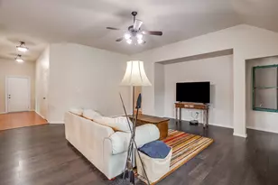 2720 Pinnacle Dr, Burleson, TX 76028 - Photo 10