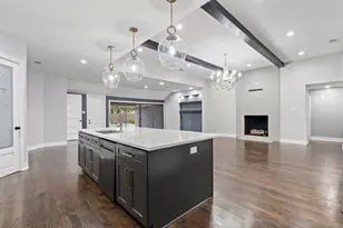 9405 Rocky Branch Dr, Dallas, TX 75243 - Photo 12